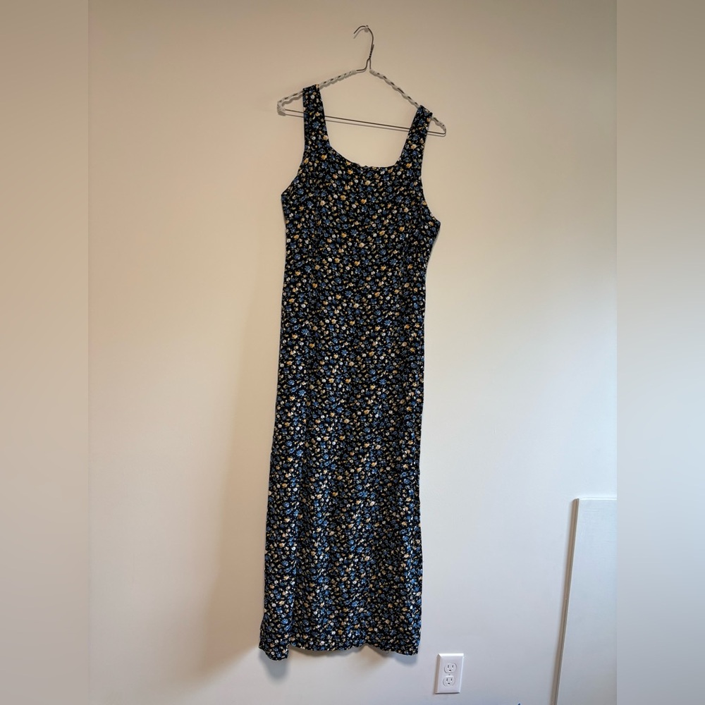LC ‼️ VINTAGE Floral Maxi Dress